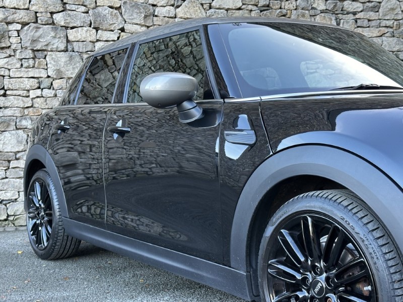 2023 (73) MINI HATCHBACK 1.5 Cooper Exclusive Premium Plus 5dr Auto 5888420
