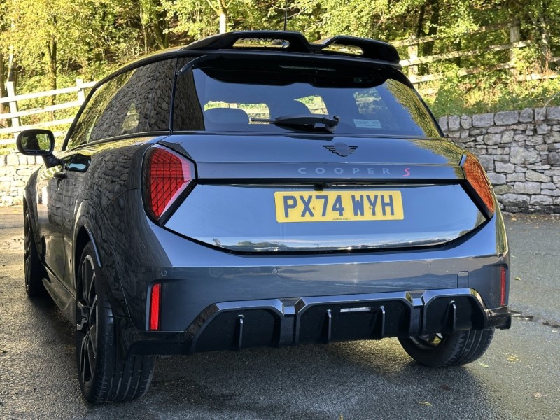 2024 (74) MINI COOPER 2.0 S Sport 3dr Auto 5922578