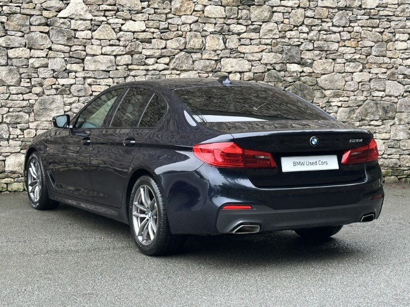 2019 (19) BMW 5 SERIES 520i M Sport Saloon  5846814