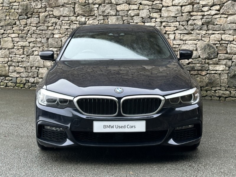 2019 (19) BMW 5 SERIES 520i M Sport Saloon  5846832