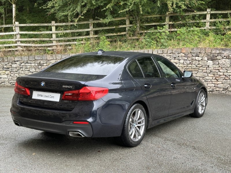 2019 (19) BMW 5 SERIES 520i M Sport Saloon  5846841