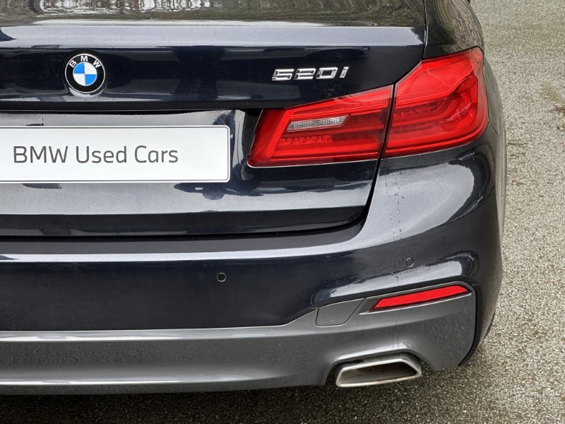 2019 (19) BMW 5 SERIES 520i M Sport Saloon  5846847