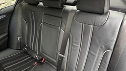 2019 (19) BMW 5 SERIES 520i M Sport Saloon 5846824