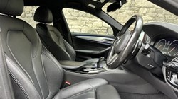 2019 (19) BMW 5 SERIES 520i M Sport Saloon 5846784