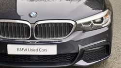 2019 (19) BMW 5 SERIES 520i M Sport Saloon 5846828