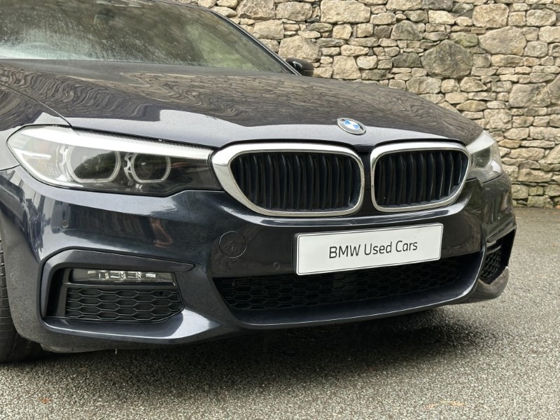 2019 (19) BMW 5 SERIES 520i M Sport Saloon  5846834