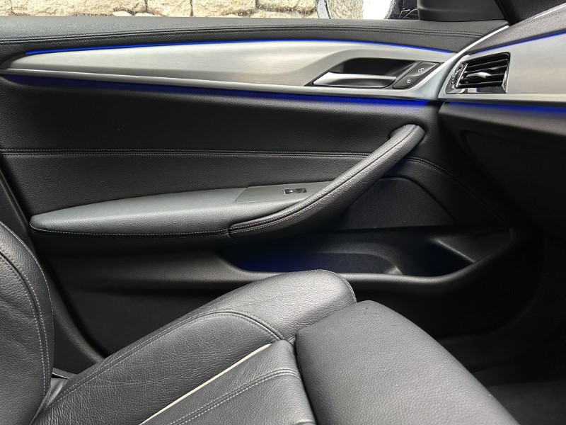 2019 (19) BMW 5 SERIES 520i M Sport Saloon  5846788