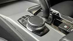 2019 (19) BMW 5 SERIES 520i M Sport Saloon 5846822