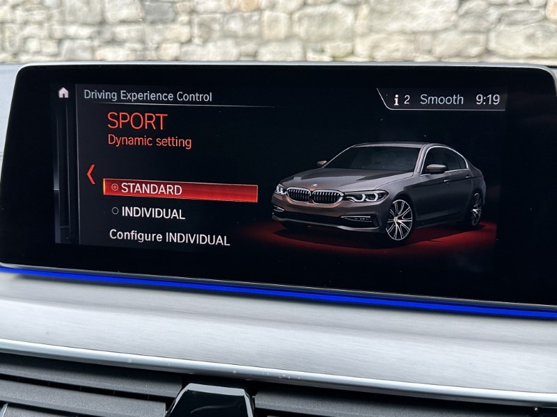 2019 (19) BMW 5 SERIES 520i M Sport Saloon  5846803