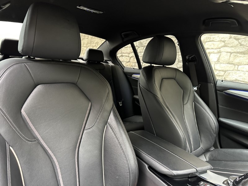 2019 (19) BMW 5 SERIES 520i M Sport Saloon  5846785