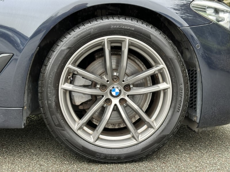 2019 (19) BMW 5 SERIES 520i M Sport Saloon  5846838