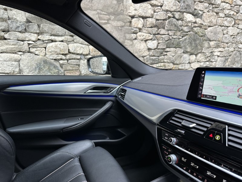 2019 (19) BMW 5 SERIES 520i M Sport Saloon  5846787