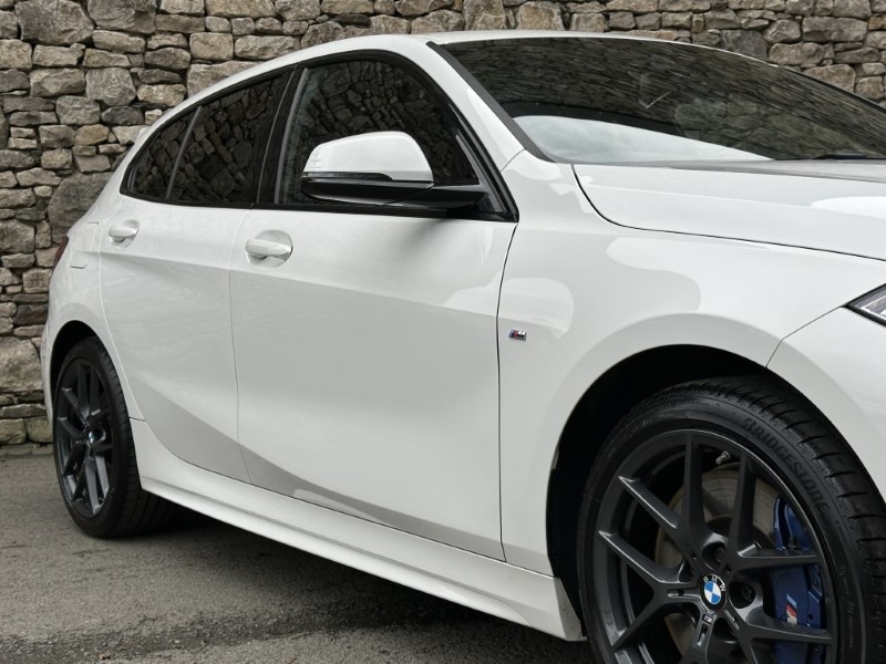 2023 (73) BMW 1 SERIES 118i M Sport 5dr  5925900