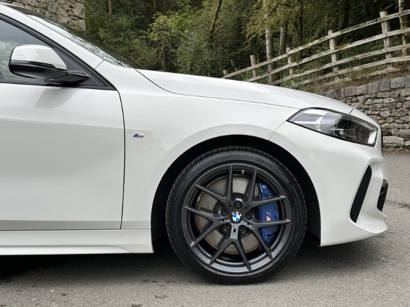 2023 (73) BMW 1 SERIES 118i M Sport 5dr  5925897