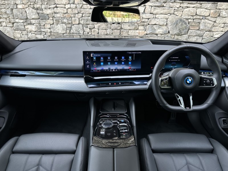 2026 (75) BMW I5 eDrive40 M Sport Pro Saloon  5862818
