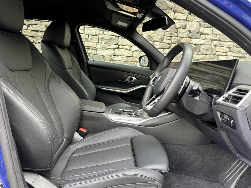 2026 (75) BMW 3 SERIES 320i M Sport 4dr Saloon 5846939