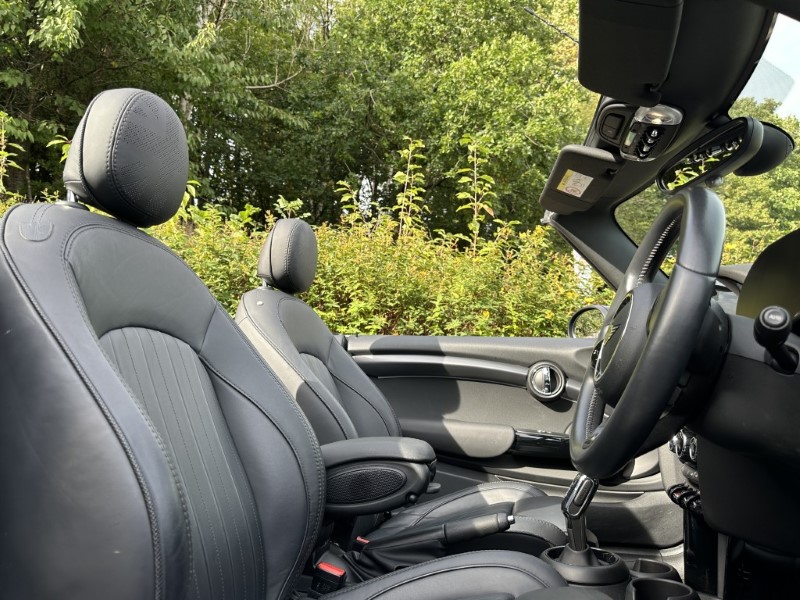 2021 (71) MINI CONVERTIBLE 1.5 Cooper Exclusive 2dr Auto 5862621