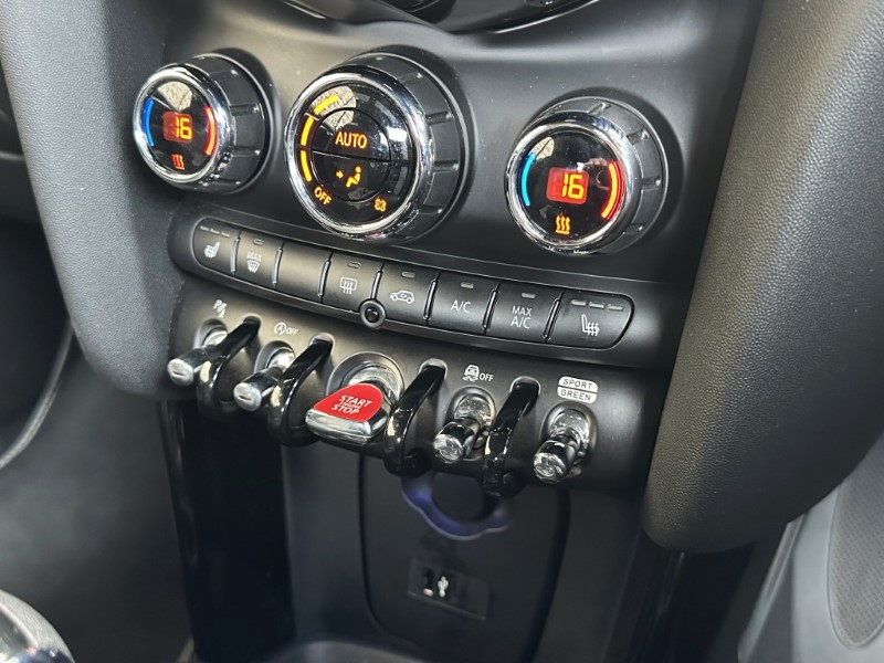 2021 (71) MINI CONVERTIBLE 1.5 Cooper Exclusive 2dr Auto 5862560