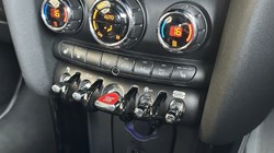 2021 (71) MINI CONVERTIBLE 1.5 Cooper Exclusive 2dr Auto 5862560