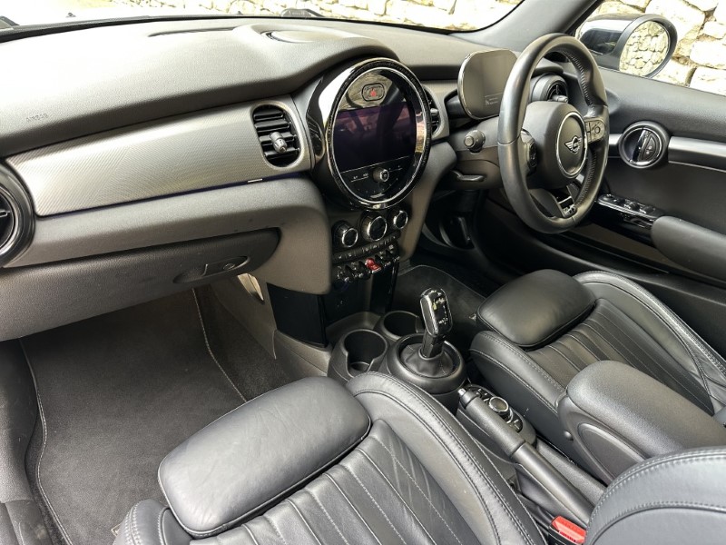 2021 (71) MINI CONVERTIBLE 1.5 Cooper Exclusive 2dr Auto 5862571