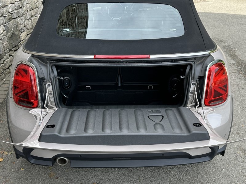 2021 (71) MINI CONVERTIBLE 1.5 Cooper Exclusive 2dr Auto 5862549