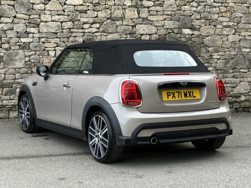 2021 (71) MINI CONVERTIBLE 1.5 Cooper Exclusive 2dr Auto 5862590