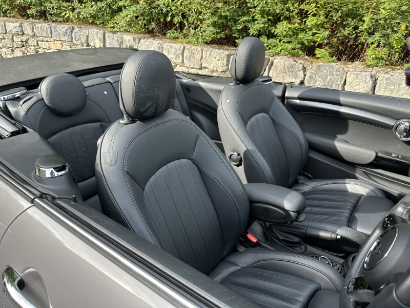 2021 (71) MINI CONVERTIBLE 1.5 Cooper Exclusive 2dr Auto 5862620