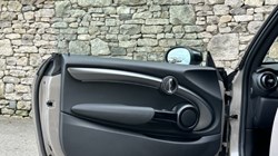 2021 (71) MINI CONVERTIBLE 1.5 Cooper Exclusive 2dr Auto 5862591
