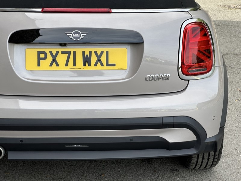 2021 (71) MINI CONVERTIBLE 1.5 Cooper Exclusive 2dr Auto 5862547