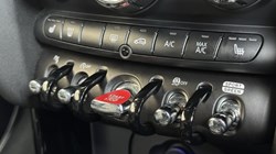 2021 (71) MINI CONVERTIBLE 1.5 Cooper Exclusive 2dr Auto 5862561