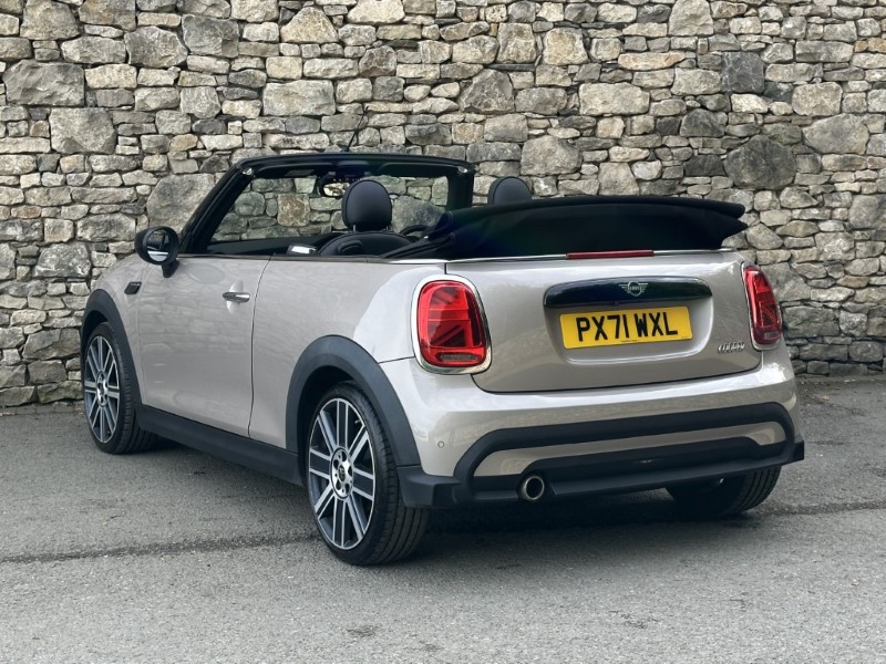 2021 (71) MINI CONVERTIBLE 1.5 Cooper Exclusive 2dr Auto 5862614