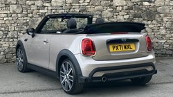 2021 (71) MINI CONVERTIBLE 1.5 Cooper Exclusive 2dr Auto 5862614
