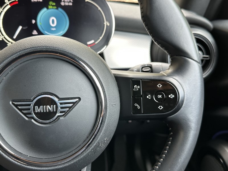 2021 (71) MINI CONVERTIBLE 1.5 Cooper Exclusive 2dr Auto 5862565