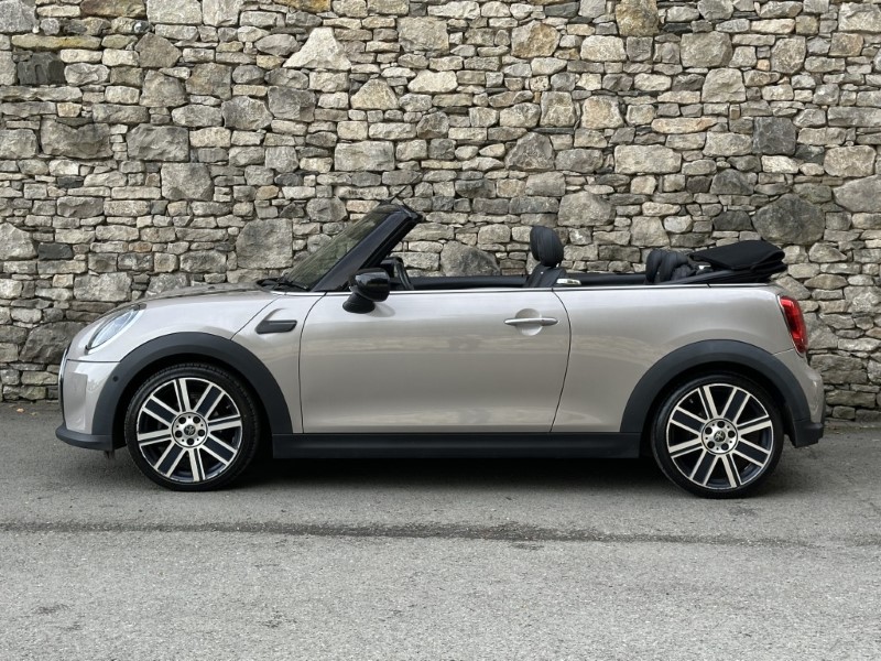 2021 (71) MINI CONVERTIBLE 1.5 Cooper Exclusive 2dr Auto 5862612