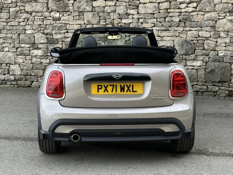 2021 (71) MINI CONVERTIBLE 1.5 Cooper Exclusive 2dr Auto 5862613