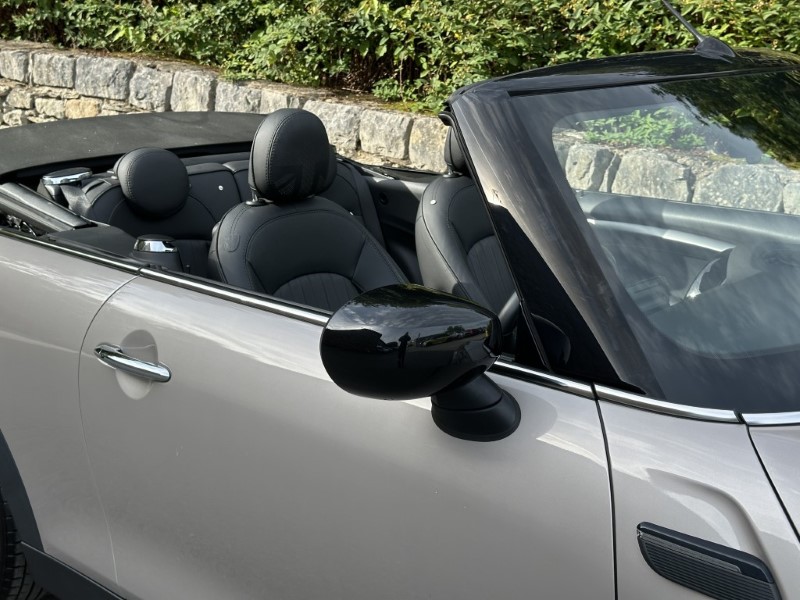 2021 (71) MINI CONVERTIBLE 1.5 Cooper Exclusive 2dr Auto 5862619
