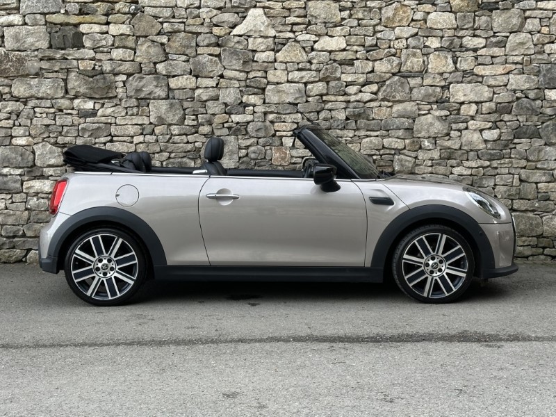 2021 (71) MINI CONVERTIBLE 1.5 Cooper Exclusive 2dr Auto 5862611