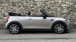 2021 (71) MINI CONVERTIBLE 1.5 Cooper Exclusive 2dr Auto 5862611