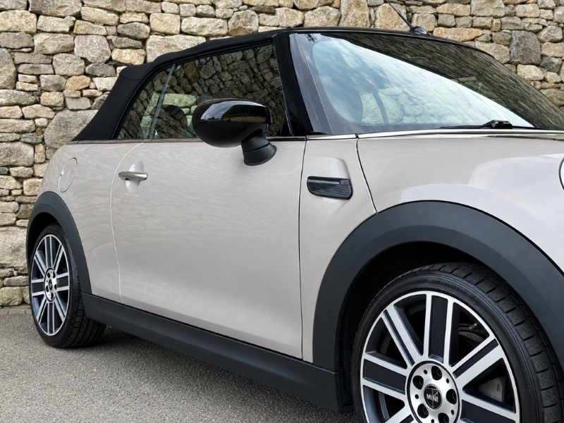 2021 (71) MINI CONVERTIBLE 1.5 Cooper Exclusive 2dr Auto 5862623