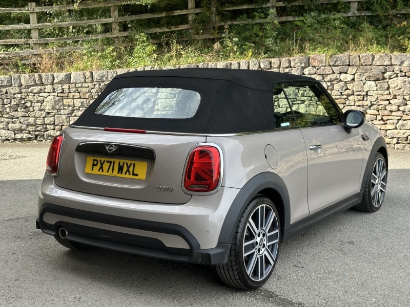 2021 (71) MINI CONVERTIBLE 1.5 Cooper Exclusive 2dr Auto 5862606