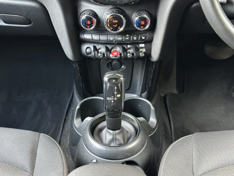 2024 (73) MINI HATCHBACK 1.5 Cooper Classic Premium 5dr Auto 5952543