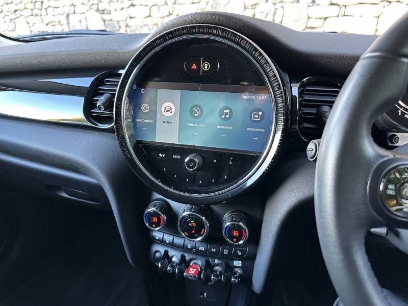 2024 (73) MINI HATCHBACK 1.5 Cooper Classic Premium 5dr Auto 5952050