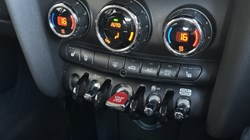 2024 (73) MINI HATCHBACK 1.5 Cooper Classic Premium 5dr Auto 5952032