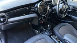 2024 (73) MINI HATCHBACK 1.5 Cooper Classic Premium 5dr Auto 5952041