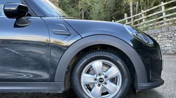 2024 (73) MINI HATCHBACK 1.5 Cooper Classic Premium 5dr Auto 5952078