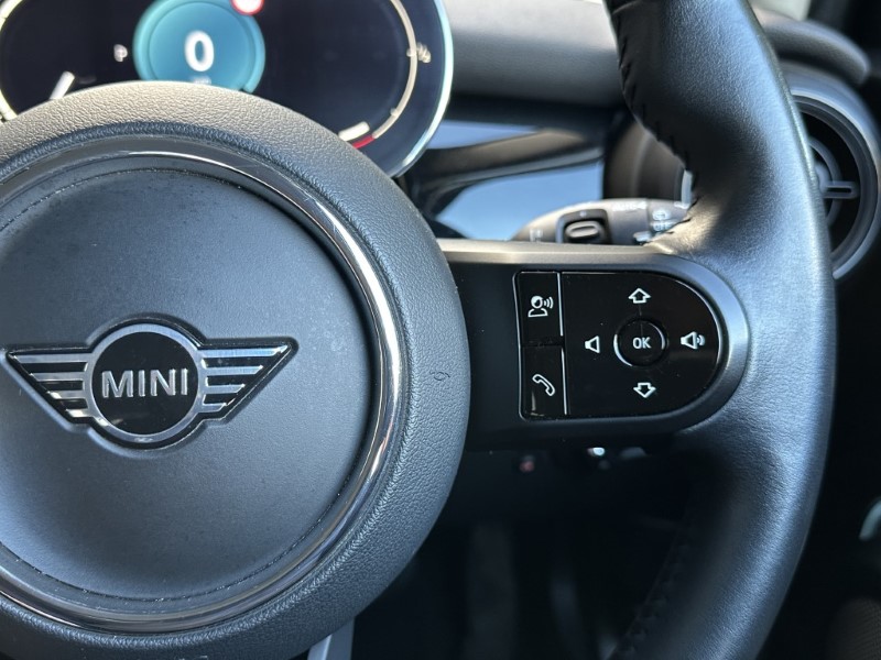 2024 (73) MINI HATCHBACK 1.5 Cooper Classic Premium 5dr Auto 5952037
