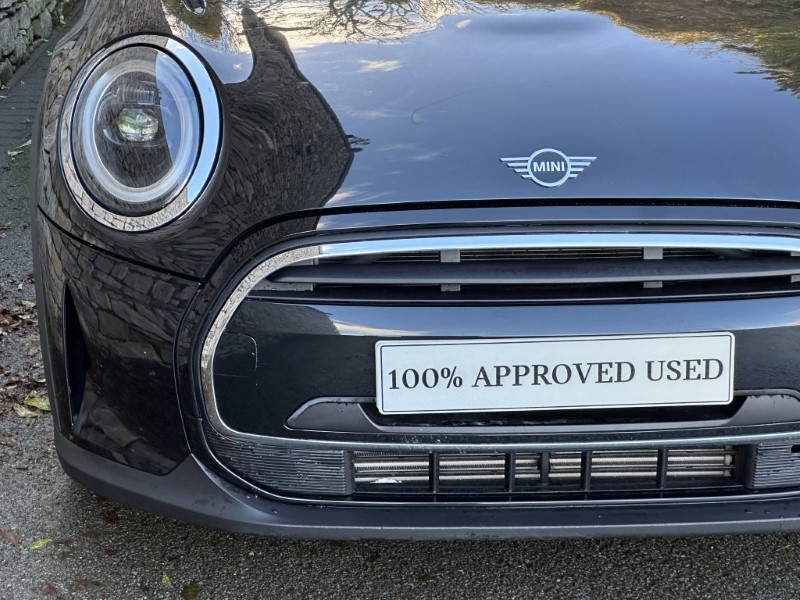 2024 (73) MINI HATCHBACK 1.5 Cooper Classic Premium 5dr Auto 5952046