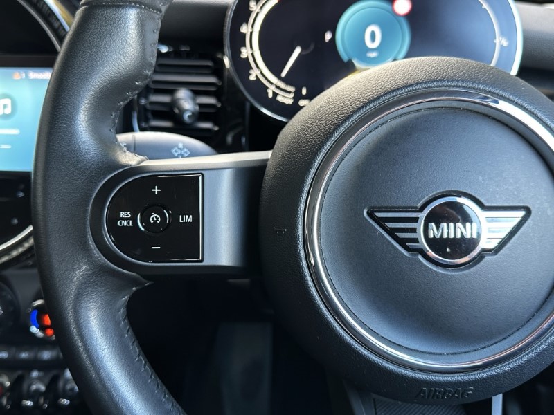2024 (73) MINI HATCHBACK 1.5 Cooper Classic Premium 5dr Auto 5952036