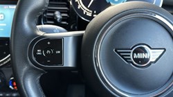 2024 (73) MINI HATCHBACK 1.5 Cooper Classic Premium 5dr Auto 5952036