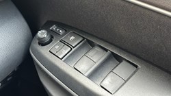 2023 (23) TOYOTA YARIS CROSS 1.5 Hybrid Excel 5dr CVT 5894121